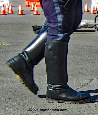 Boots07.jpg