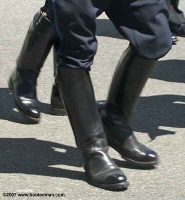 Boots06.jpg