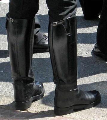 Boots07.jpg