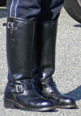 Boots11.jpg
