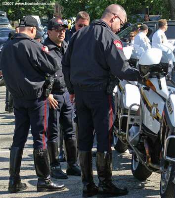 Cops06.jpg