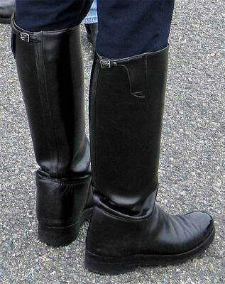 Boots48.jpg