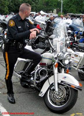 Cops12.jpg