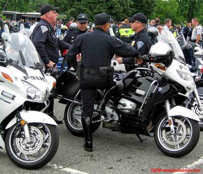 Cops15.jpg