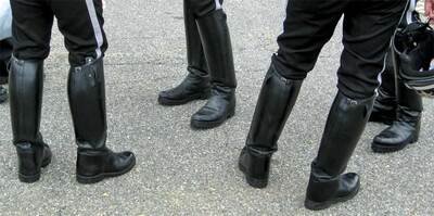 Boots34.jpg
