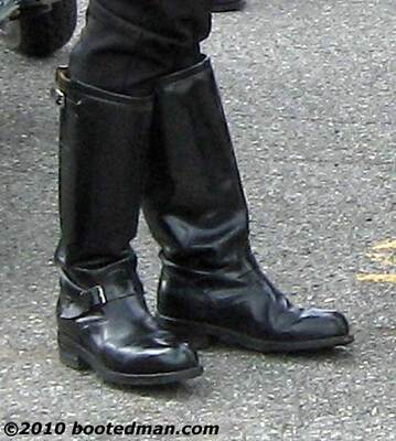 Boots04.jpg