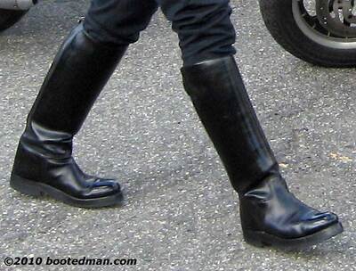 Boots11.jpg