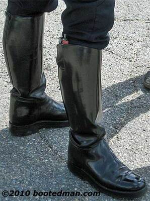Boots21.jpg