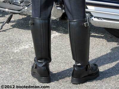 Boots04.jpg