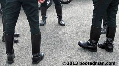 Boots02.jpg