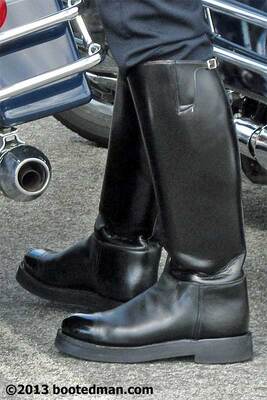 Boots07.jpg