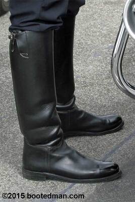 Boots02.jpg