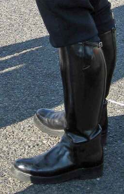 Boots06.jpg