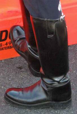 Boots08.jpg