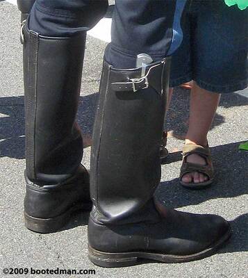 Boots01.jpg