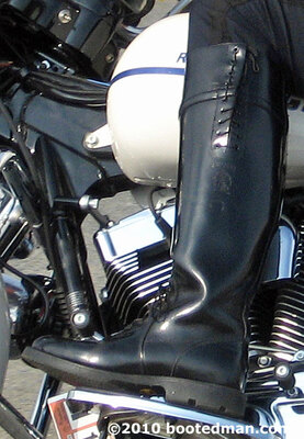 Boots06.jpg