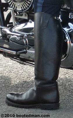 Boots10.jpg