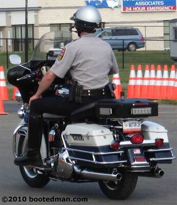 Cops15.jpg