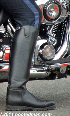 Boots07.jpg