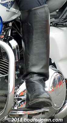 Boots10.jpg