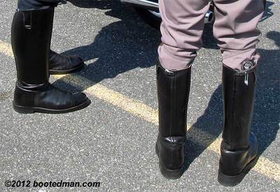 Boots37.jpg