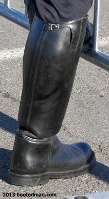 Boots04.jpg