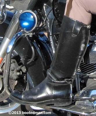 Boots10.jpg