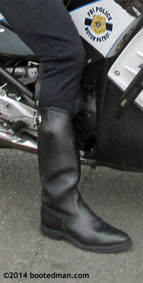 Boots04.jpg