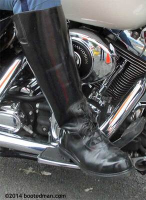 Boots08.jpg