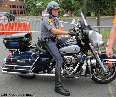 Cops08.jpg