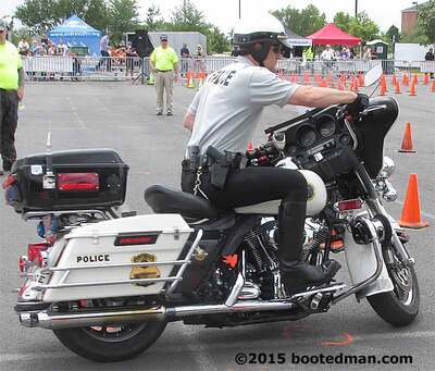 Pbootcops14.jpg