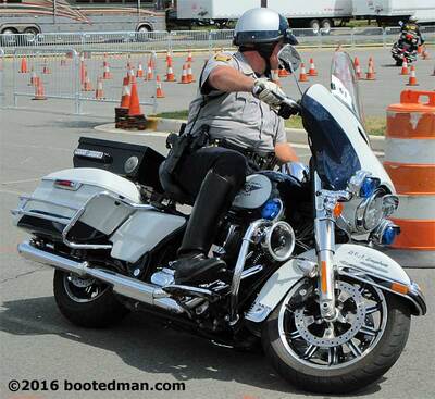 Cops07.jpg