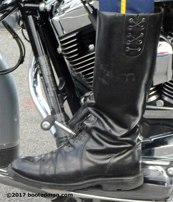 Boots29.jpg