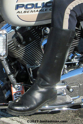 Boots04.jpg