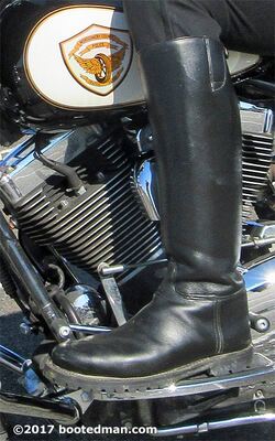 Boots05.jpg