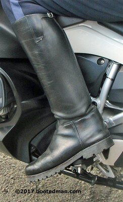 Boots37.jpg