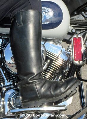 Boots38.jpg