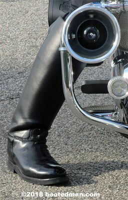 Boots10.jpg