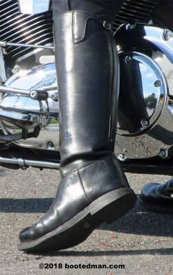 Boots47.jpg