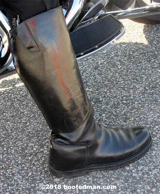 Boots49.jpg