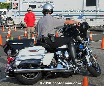 Cops09.jpg