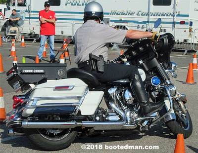 Cops52.jpg