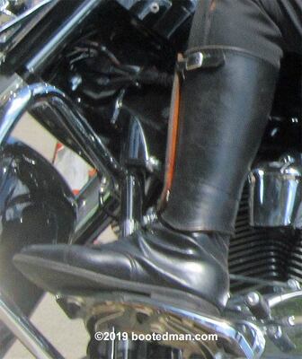 Boots44.jpg