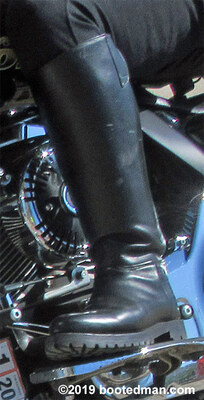 Boots16.jpg