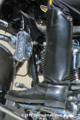 Boots31.jpg