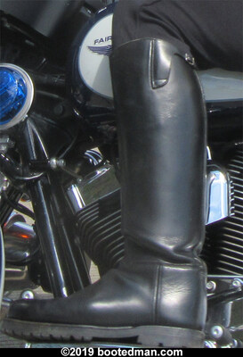 Boots42.jpg